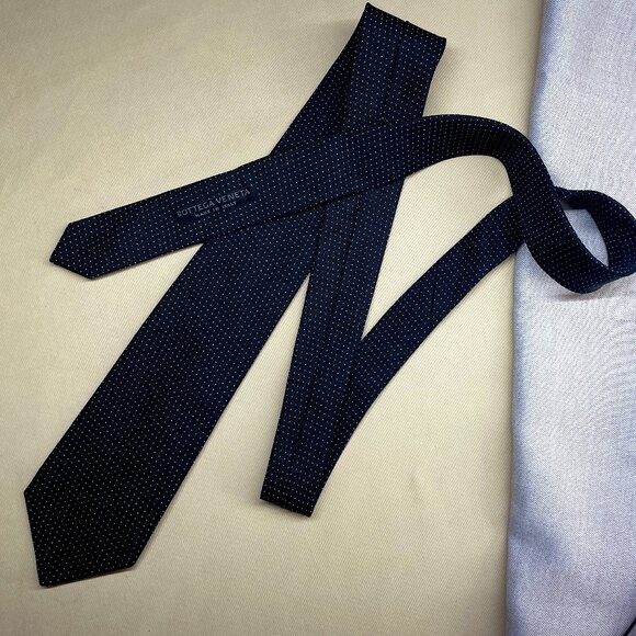 BOTTEGA VENETA SILK POLKA TIE - Picture 4 of 7
